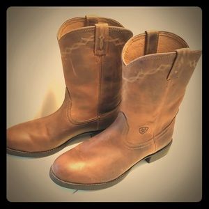 Brand New Ariat Brown Leather Boots